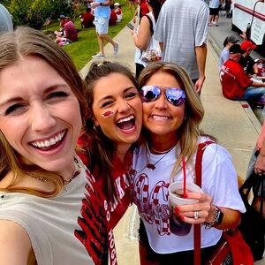 Meet your Posher, Delinda